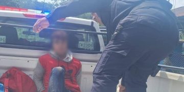 Policías municipales detienen a sujeto por el presunto delito de desaparición forzada de menor