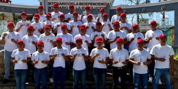 Gobierno de Tuxtla Chico continúa entregando cartillas del SMN a jóvenes de la clase 2007 y remisos.